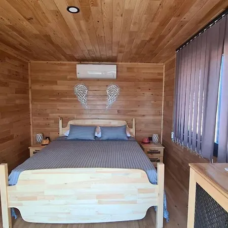 Ugni Blanc Uzum Baglari Ve Zeytinlikler Icinde Mini Bir Cennet Ve Tiny House Konseptli Havuzlu Ucgen Ev - крошечный дом - скрытый рай Holiday home *